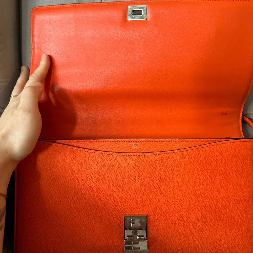 Celine - Picture 5 of 7